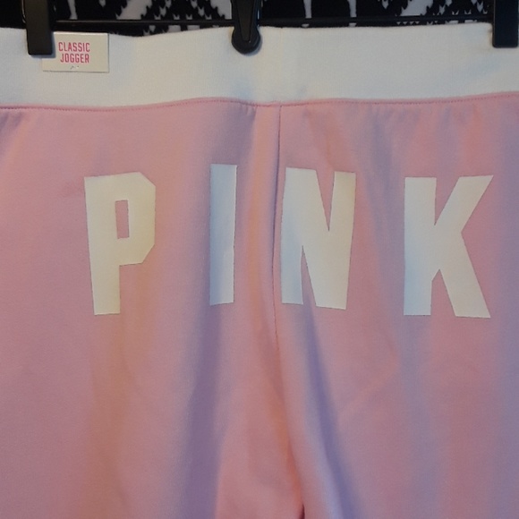 *SOLD* NWT Pink vs Sweats - Picture 3 of 3